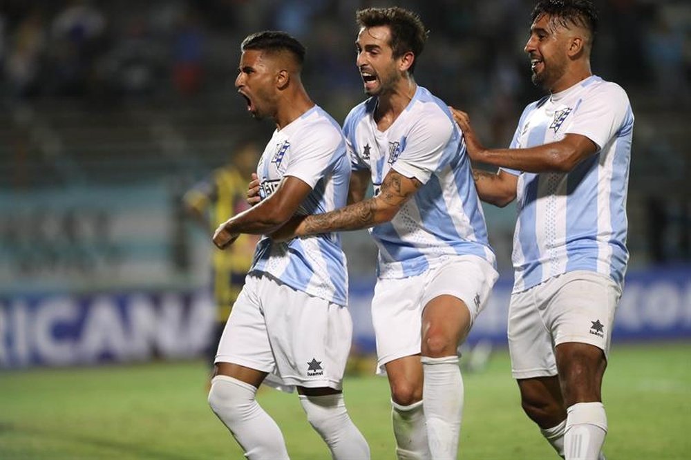 Cerro venció a Rampla por 2-0. EFE