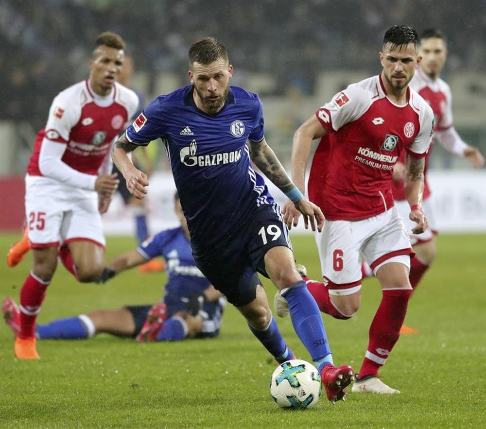 El Schalke se impuso por la mínima al Mainz. EFE