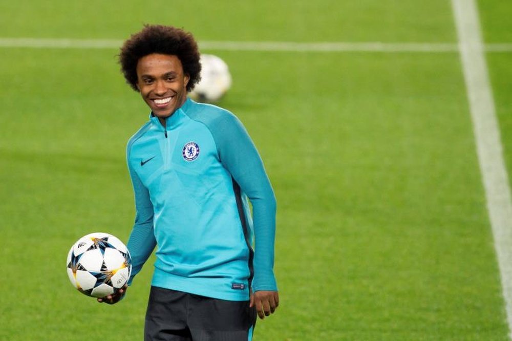 Willian is keen on the move to Catalonia. EFE