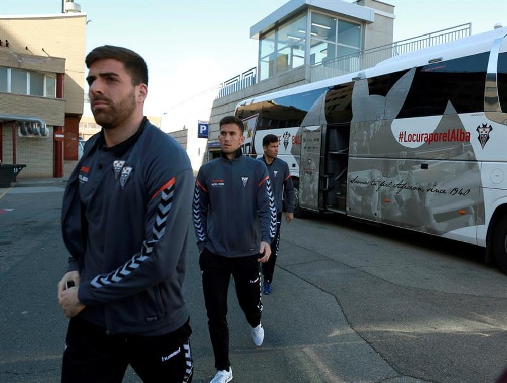 The Albacete squad visited Pelayo in hospital. EFE