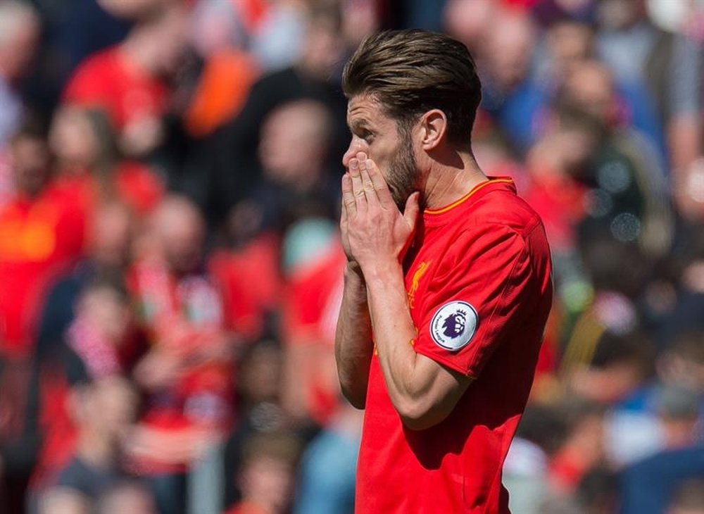 Adam Lallana says Liverpool only have themselves to blame for their defeat. EFE