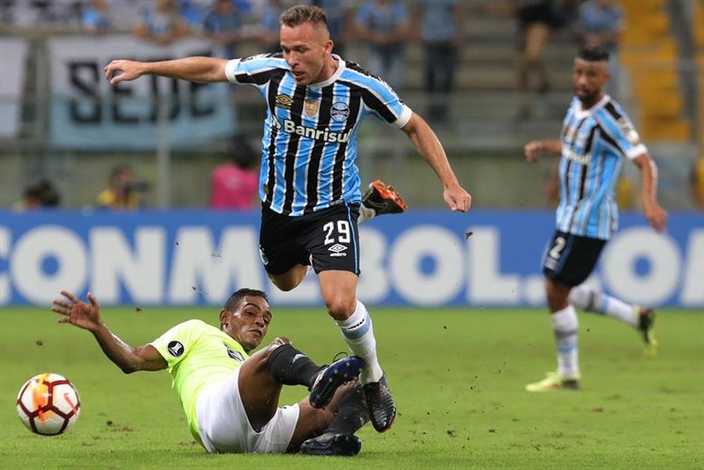 Arthur volvió a ganar un título con Gremio. EFE