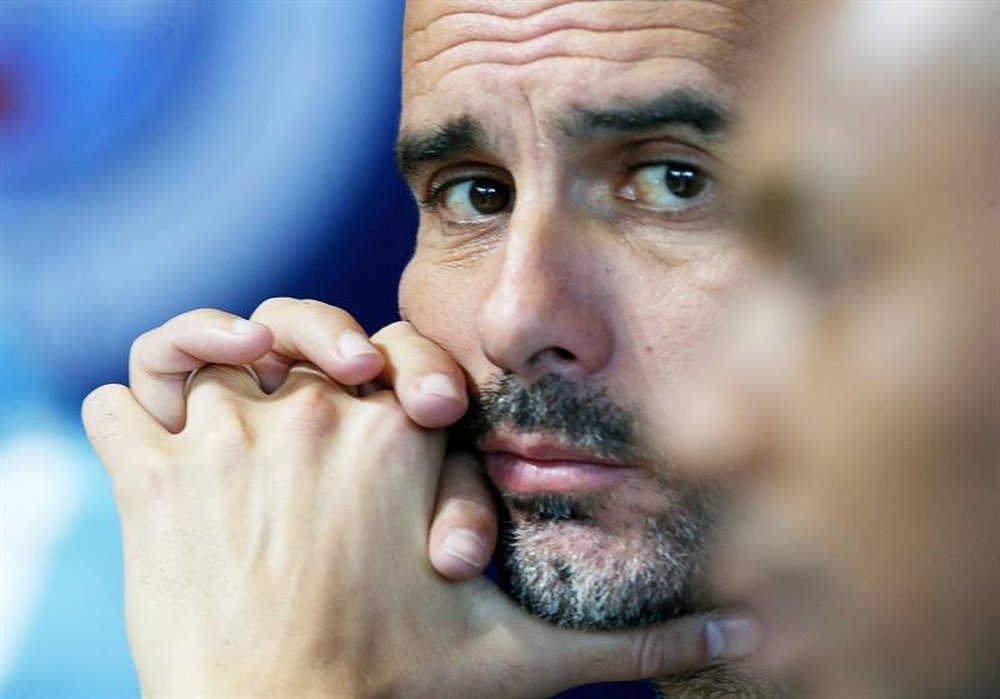 Pep pasa lista. EFE