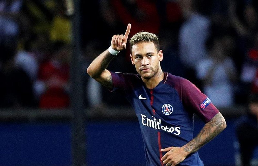 Emery sees Neymar's future at PSG. EFE/Archive