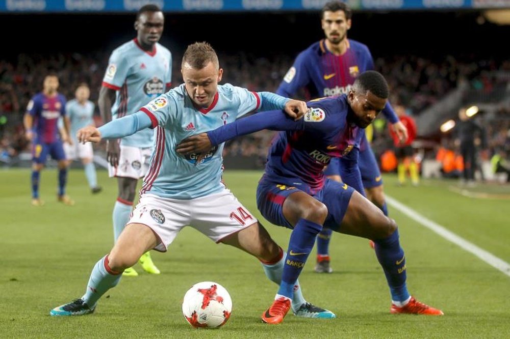 Lobotka in actin against Barcelona. EFE