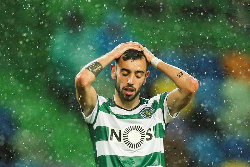 Atletico Madrid are still interested in Bruno Fernandes. EFE/Archivo