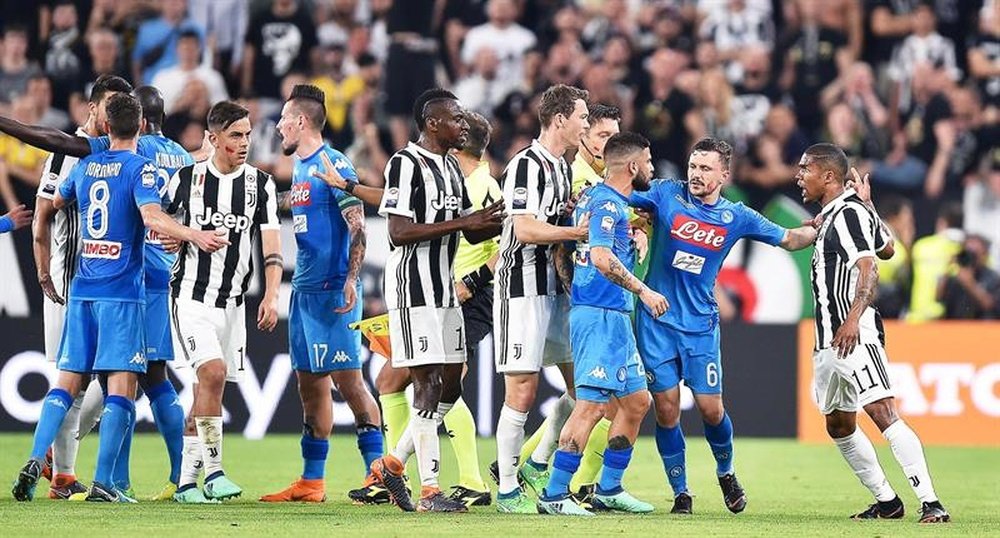 No siempre fueron buenos momentos para Juve y Nápoles. EFE/EPA