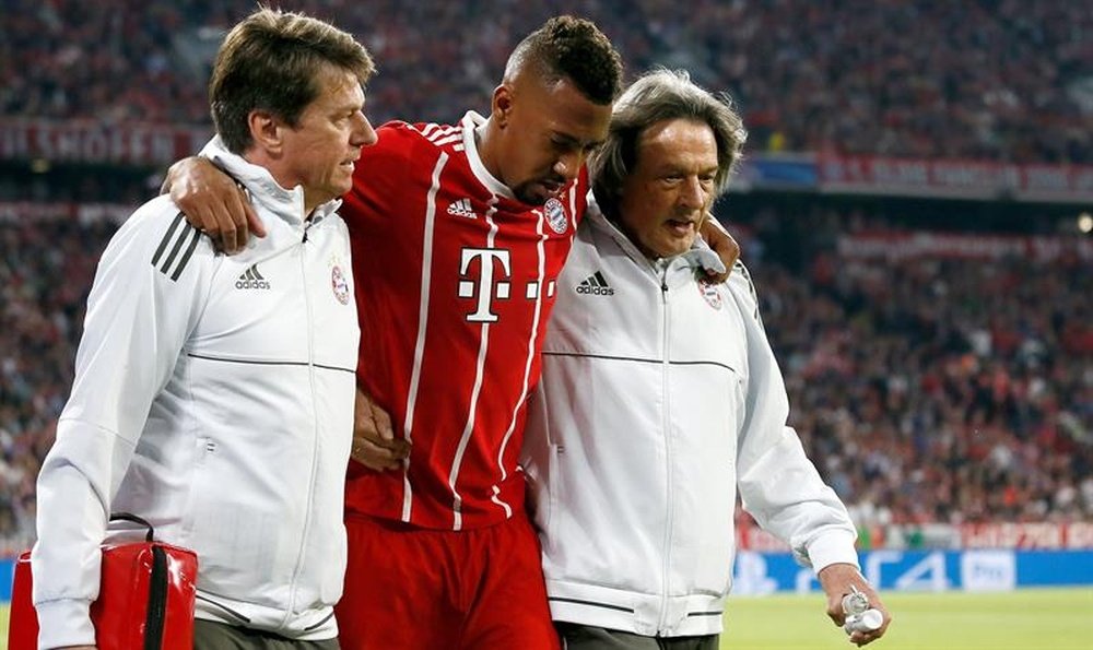 Boateng was forced off in the first half. EFE