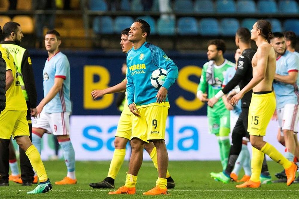 Bacca se cuela en la historia del Villarreal con su 'hat trick' al Celta. EFE