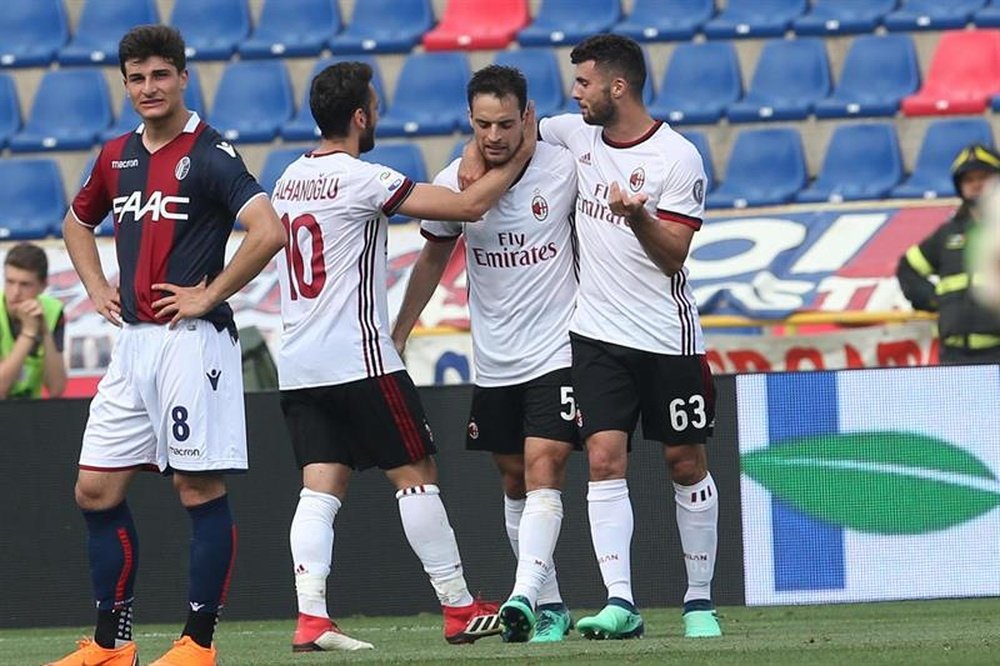 Arsenal reportedly want Bonaventura. EFE