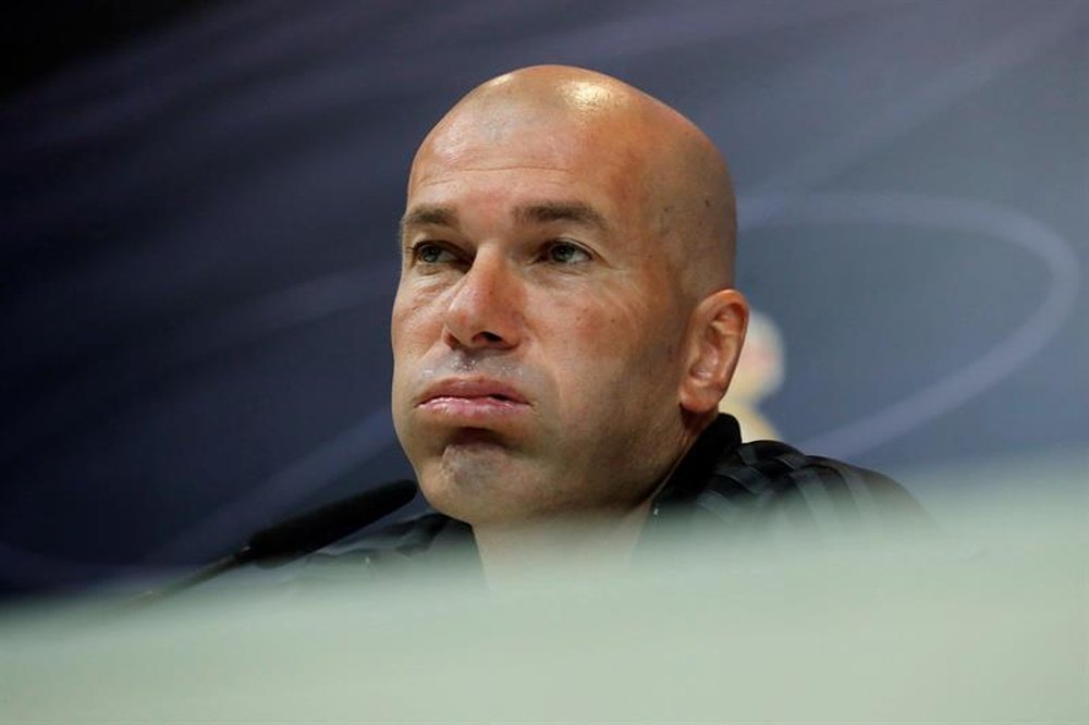 Zidane has never won away at Sevilla. EFE