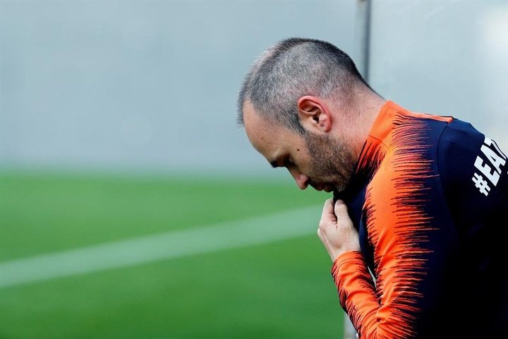 Chongqing Lifan announce that they will not be signing Andres Iniesta