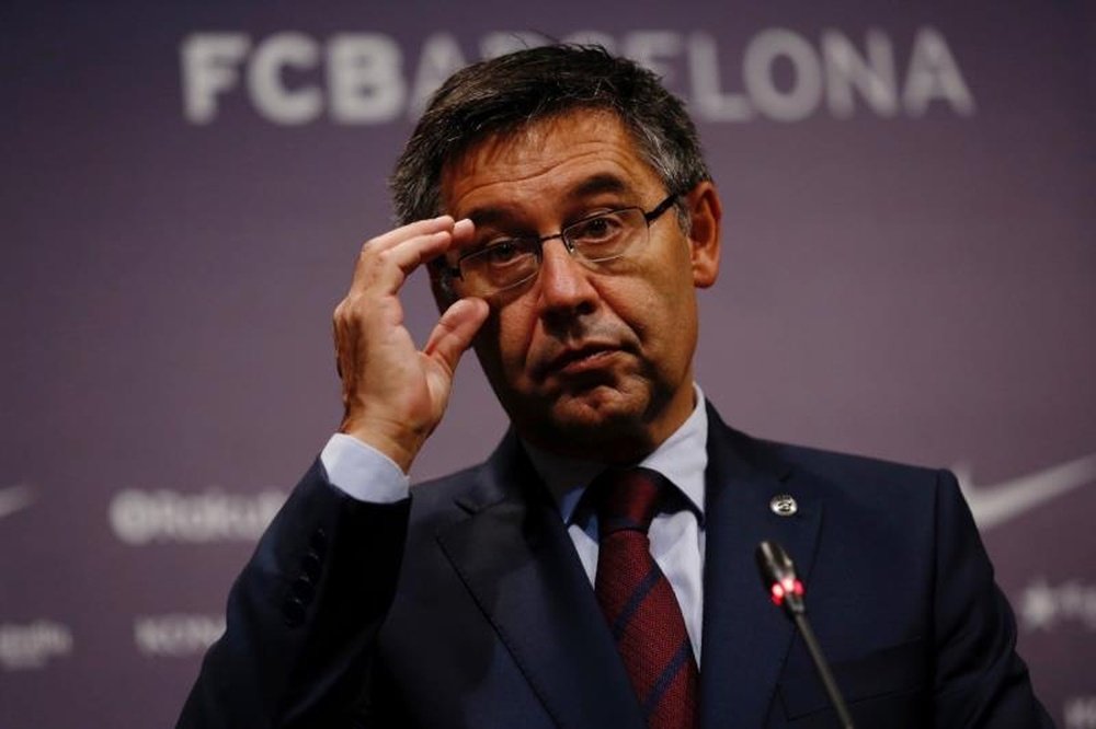 Bartomeu cree que desde fuera desprestigian el doblete. EFE/Archivo