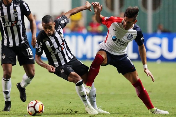 Mineiro se hace con el liderato tras vencer a Cruzeiro