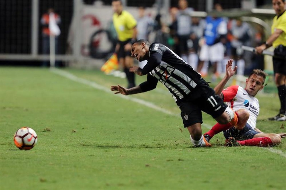 Atlético Mineiro buscará mantener el liderato ante Flamengo. EFE
