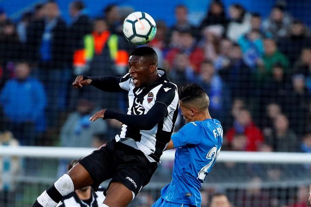 Six game ban and 40,000 pound fine for Lerma (L). EFE