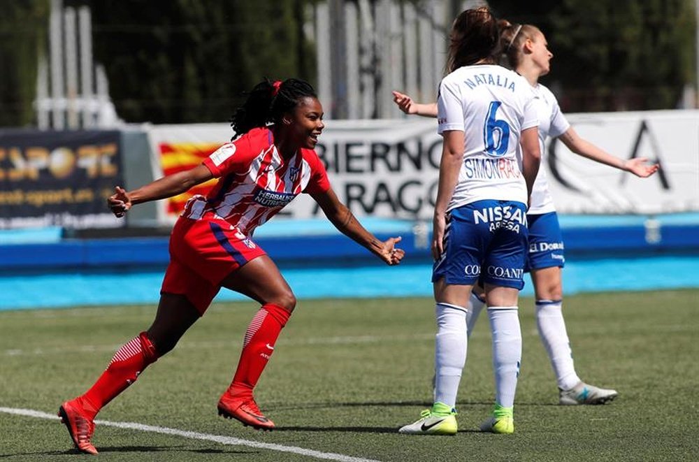 Ascensos arbitrales en el fútbol femenino. EFE