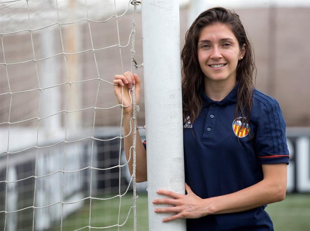 Natalia Gaitán destacó el crecimiento que está experimentando el fútbol femenino. EFE