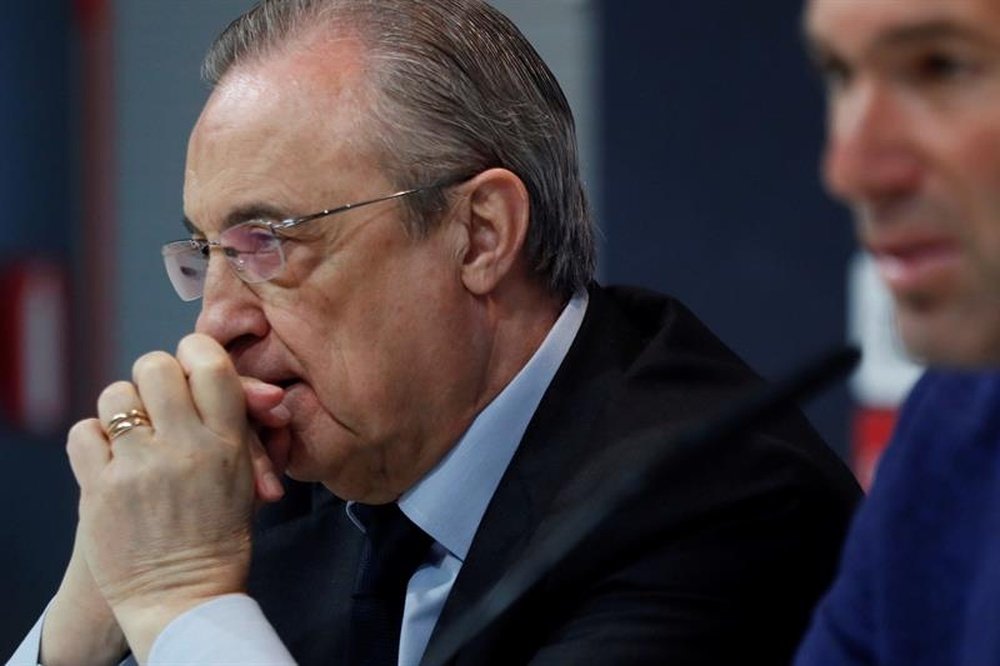 Florentino will have to think about whether he needs to bring in players. EFE
