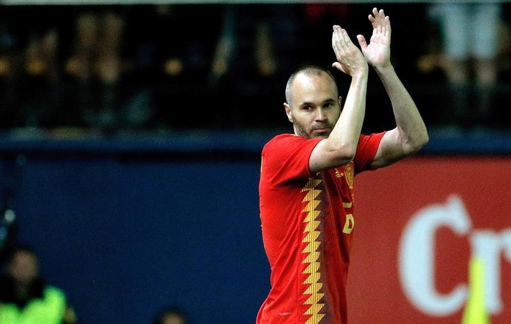 Iniesta não descartou continuar na seleção espanhola depois da Copa do Mundo. EFE/Juan Carlos Cárden