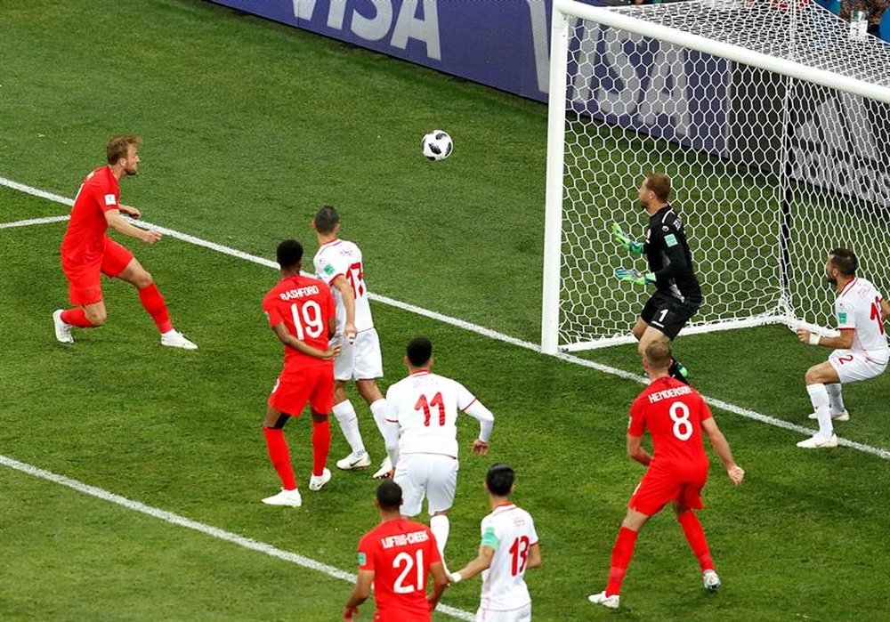 Kane scored both of England's goals in their 2-1 over Tunisia on Monday night. EFE