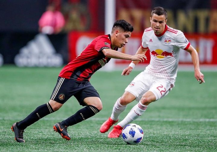 Arsenal and United fighting for Ezequiel Barco