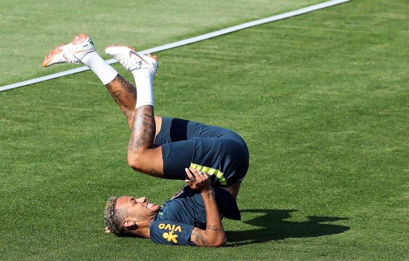 Brasil y El Salvador ultimaron su preparación para el choque