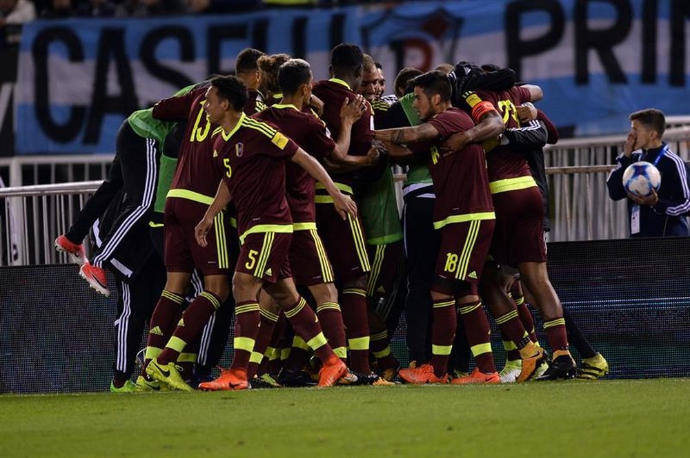 Venezuela derrota por 3-0 a la Selección Murciana con dos goles de Herrera. EFE