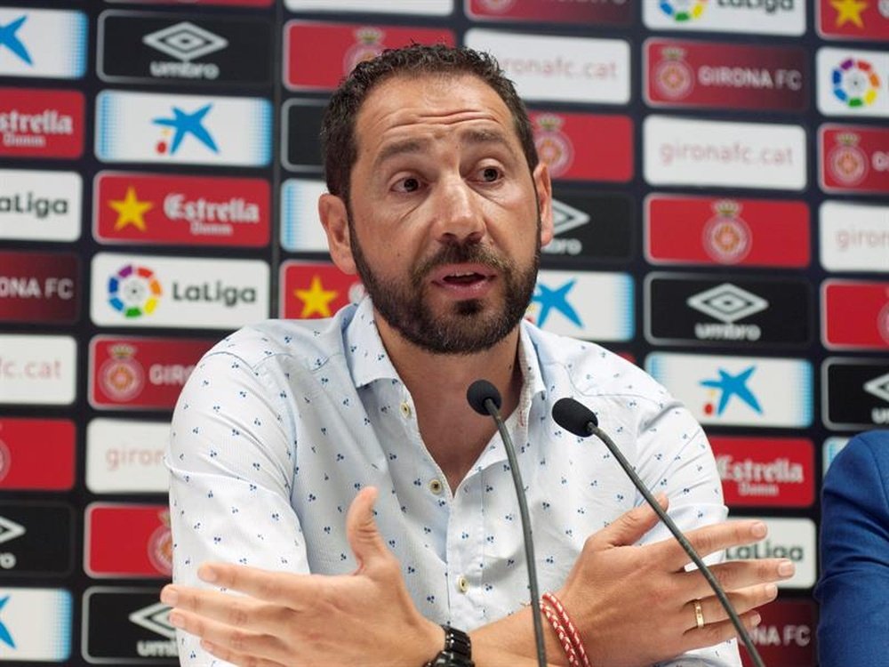 El entrenador del Sevilla no sabe que pasará con el central francés. EFE