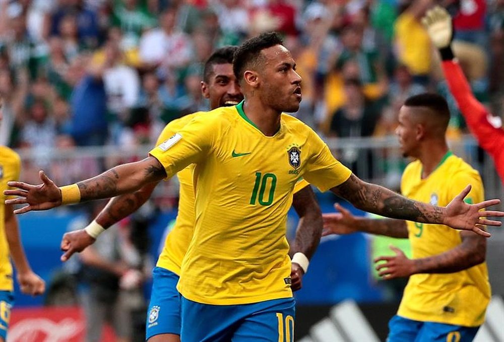 Neymar celebrates scoring at the World Cup. EFE