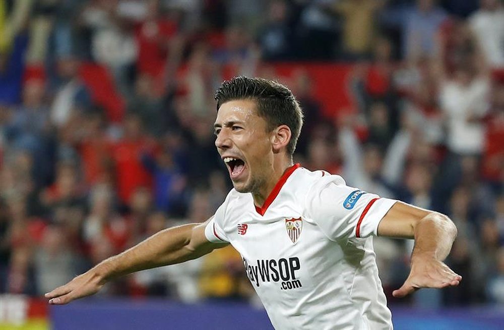 Lenglet is waiting for the Barcelona deal to become official. EFE