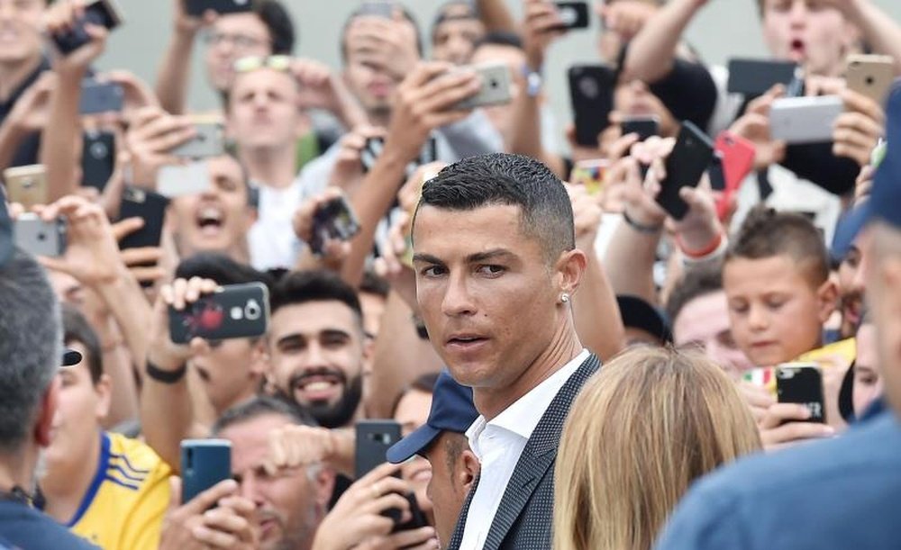 Ronaldo has caused hysteria among fans and the media alike. EFE
