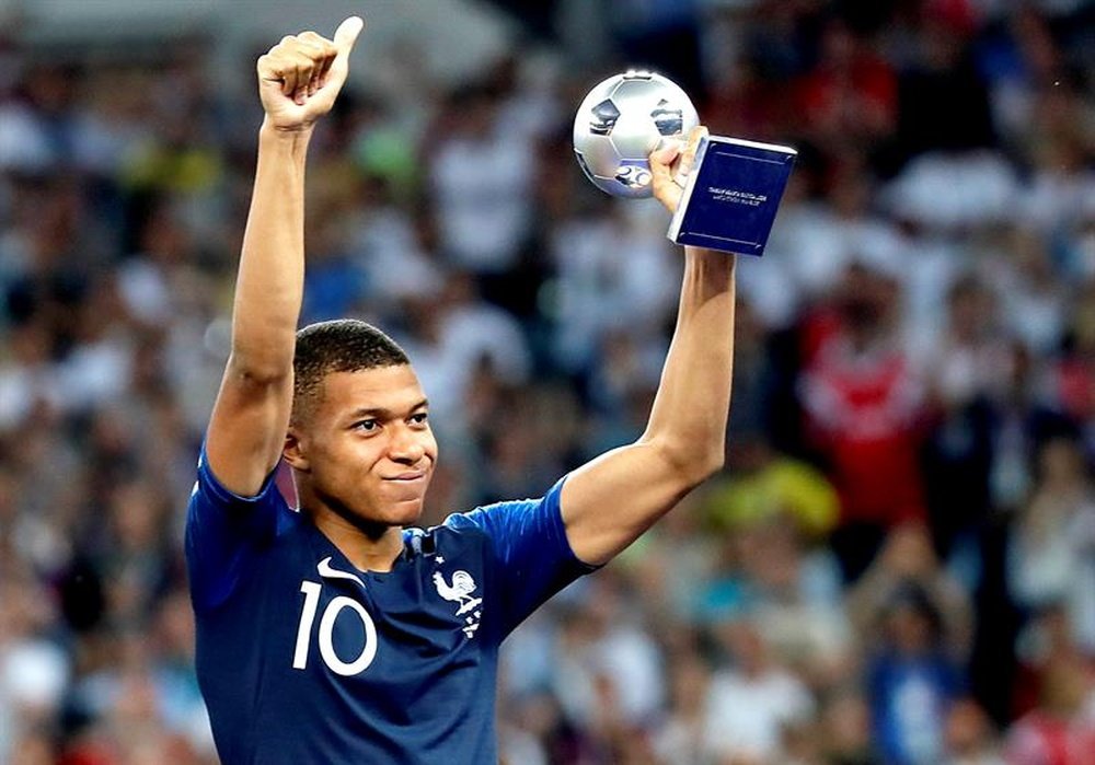 Mbappe's World Cup, young player of the tournament accolades were not enough to be shortlisted. EFE