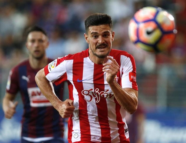 Sergio Álvarez se despidió del Sporting entre lágrimas