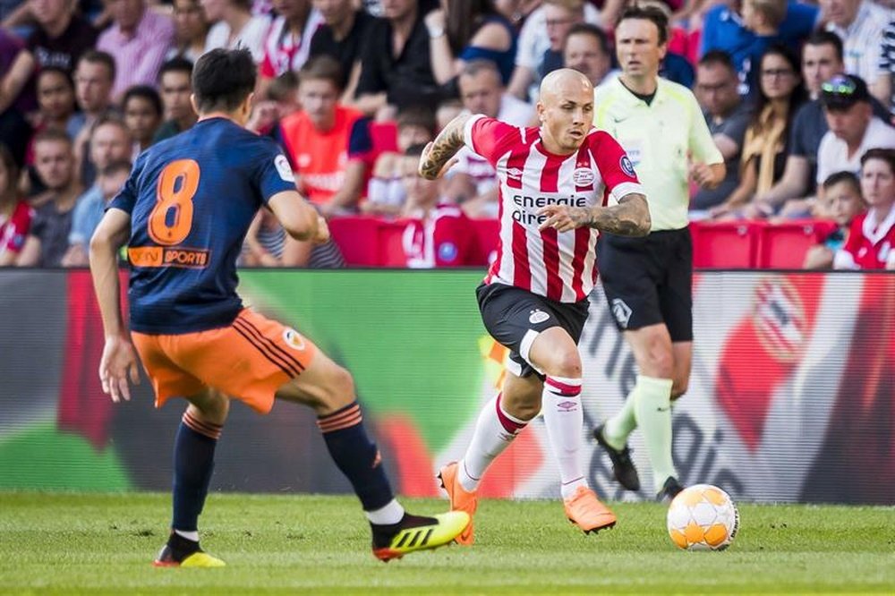 El Valencia cayó en su enfrentamiento contra el PSV. EFE