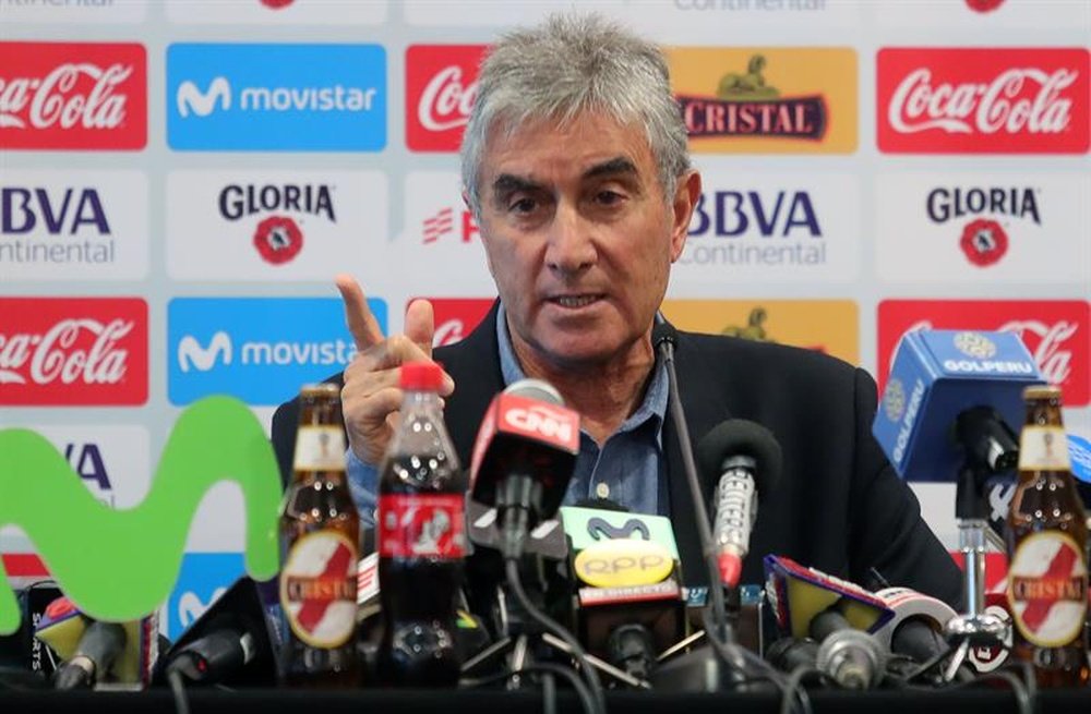 Oblitas aceptó el aplazamiento de la Copa América. EFE
