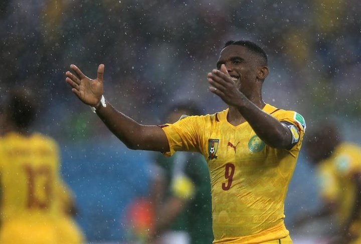 Federação Camaronesa rejeita demissão de Samuel Eto'o