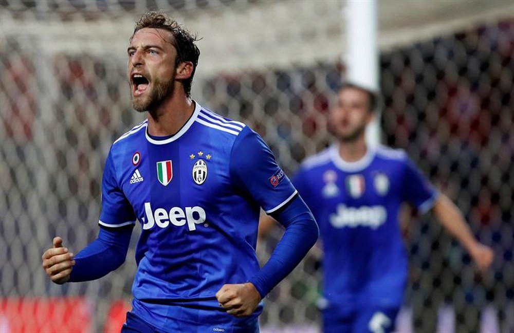 Marchisio has been linked with a bosman move to Manchester City. EFE
