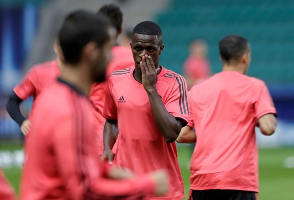 Vinícius entró en la convocatoria pero se quedó en la grada. EFE