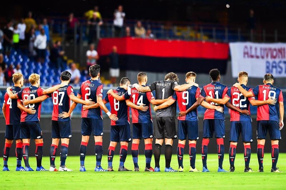 Genoa fans remained silent for the opening 43 minutes of the game. EFE/EPA