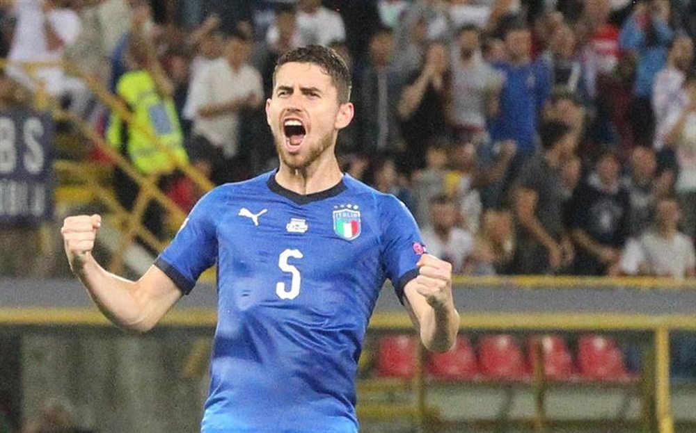 Mancini logra un empate en su debut con Italia. EFE
