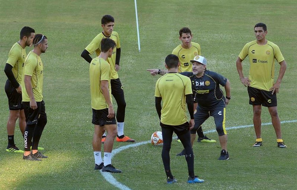 Maradona will manage his first game for the club on Monday. EFE/Archivo