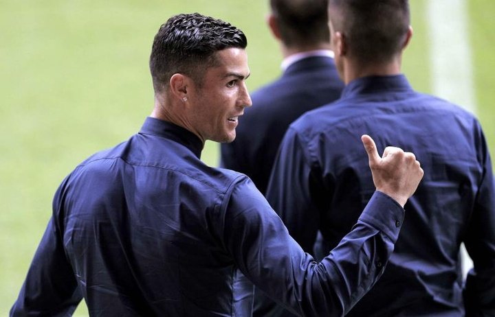 Cristiano Ronaldo and Juventus have firecrackers set off outside hotel at 3am