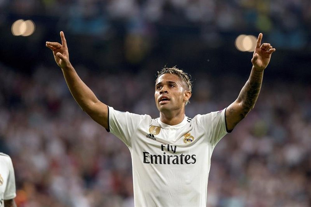 Mariano celebrates scoring against Roma in the Champions League. EFE