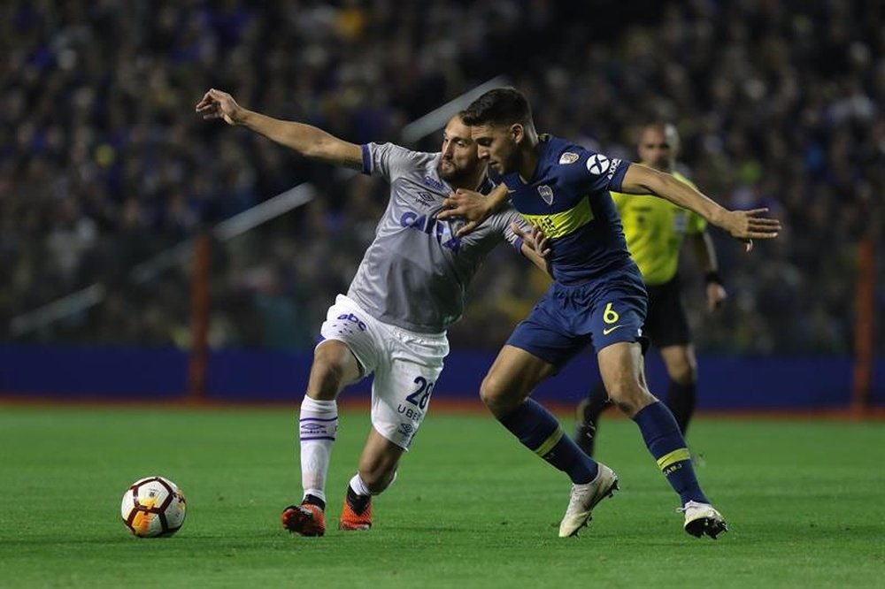 Hernán Barcos (izquierda) ya es de Atlético Nacional. EFE