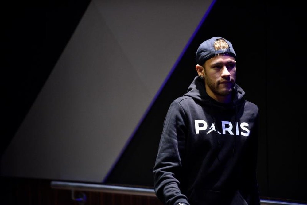 Neymar, de verse a la sombra de Messi a competir con Mbappé. EFE