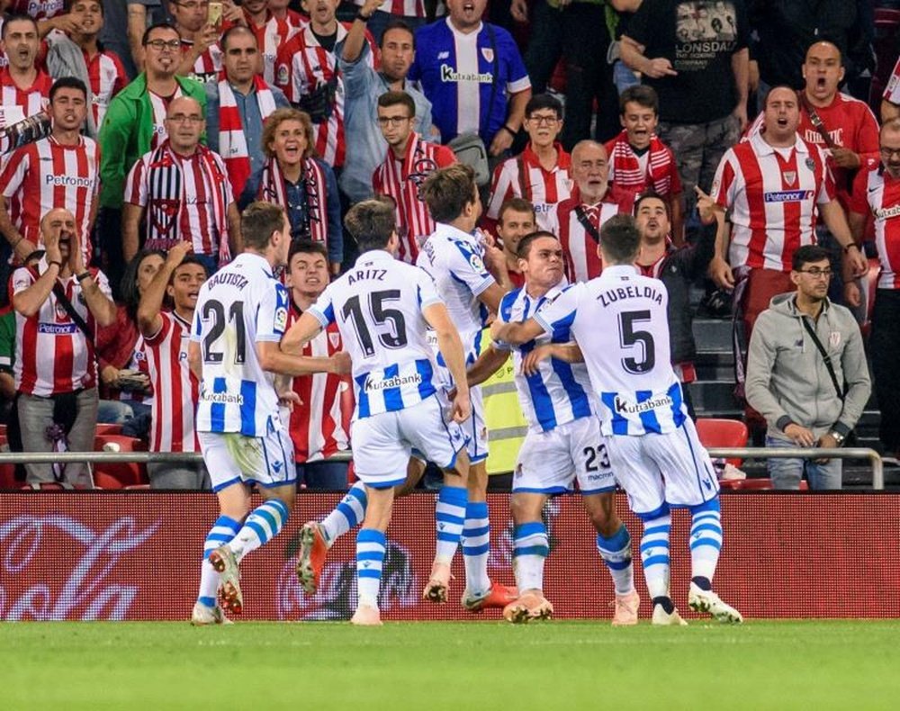 El Athletic mandó ánimos a Sangalli (2d). EFE/Archivo