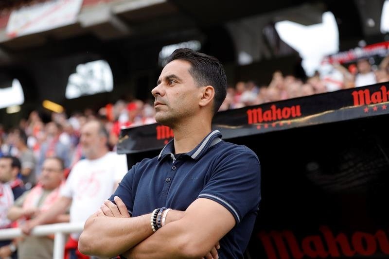 Míchel quiere más equilibrio en el Rayo
