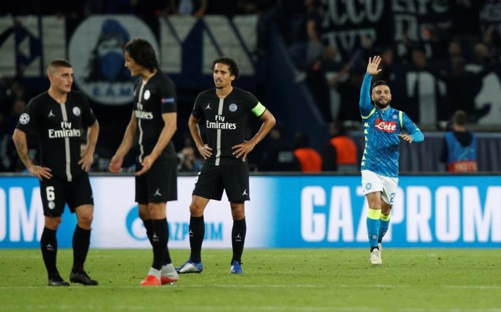 Il Napoli aggancia il Liverpool in vetta alla classifica del girone C. AFP