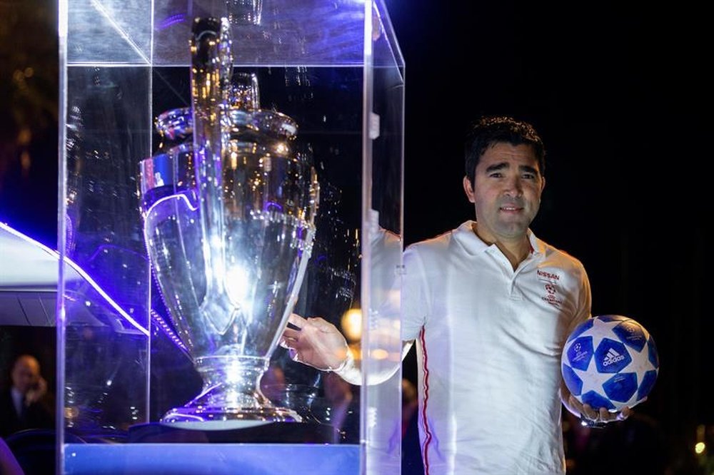 Deco could replace Mateu Alemany at Barcelona. EFE